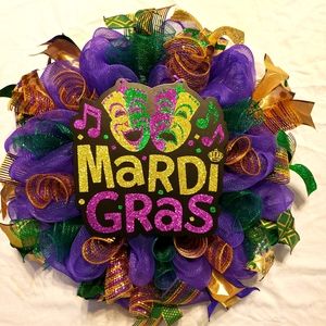 Mardi gras wreath